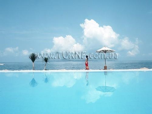 Отель Golden Cliff House 3*