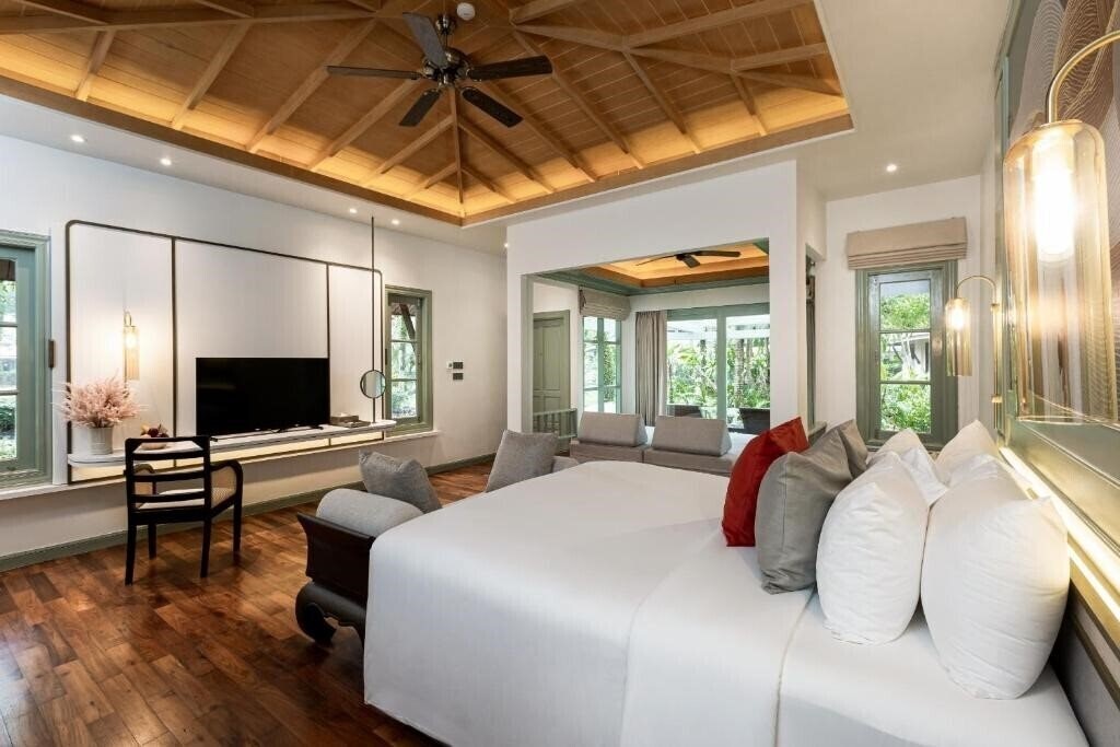 Картинка La Solaya Khao Lak (ex. Mukdara Beach Villa) 4*