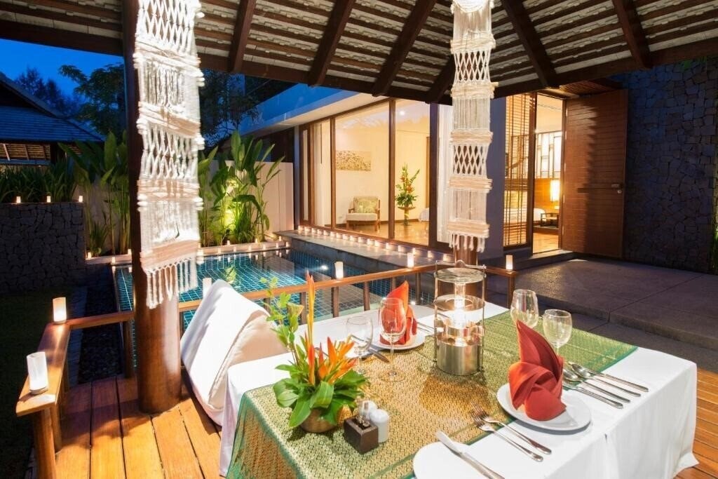 Картинка The Sarojin 5*