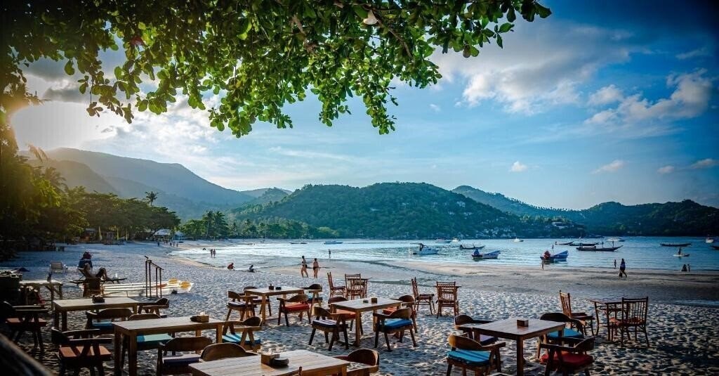Отель Havana Beach Resort, Koh Phangan 3*