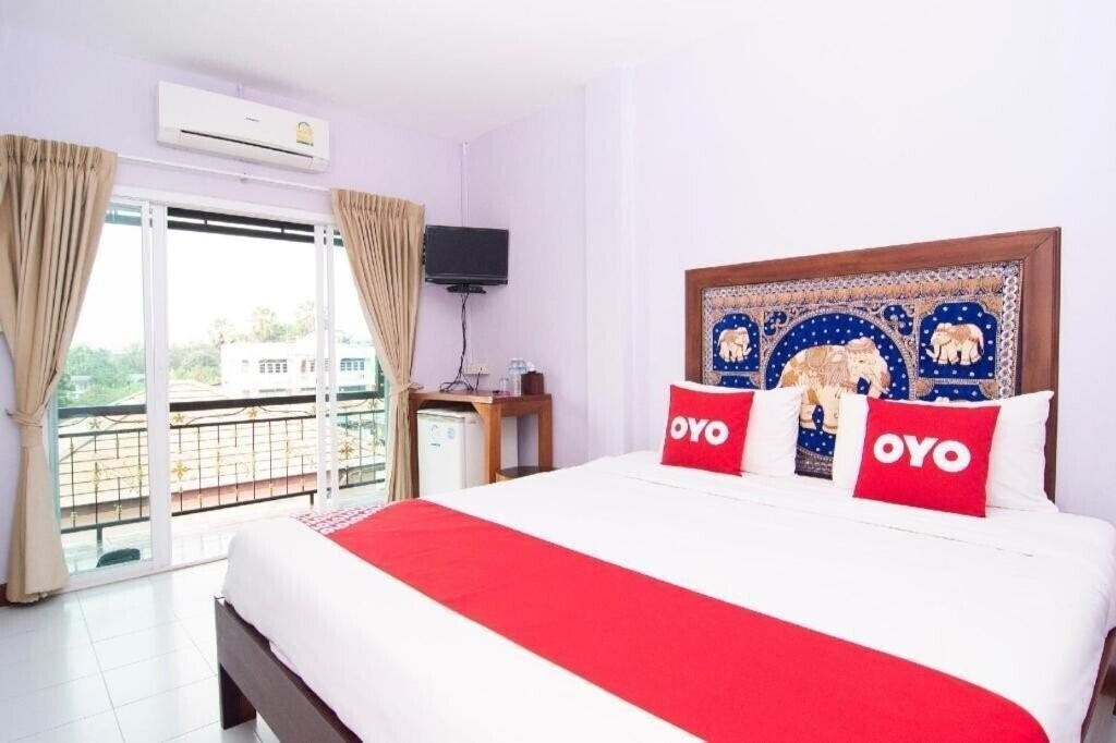 Отель Baan Taklom Chomtalay 2*