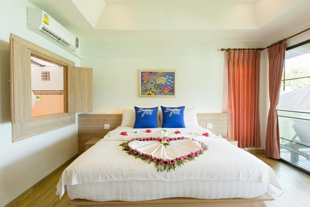 Фото Arayaburi Resort Phi Phi 3*