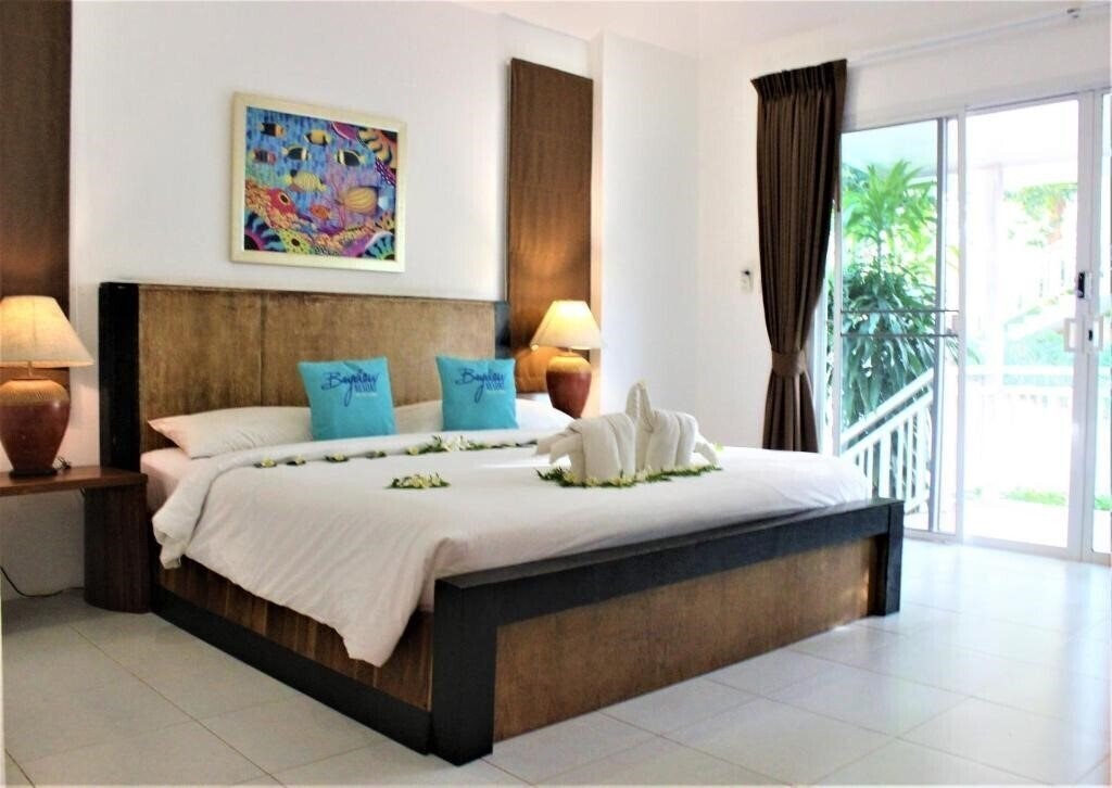 Картинка Phi Phi Bayview Resort 3*