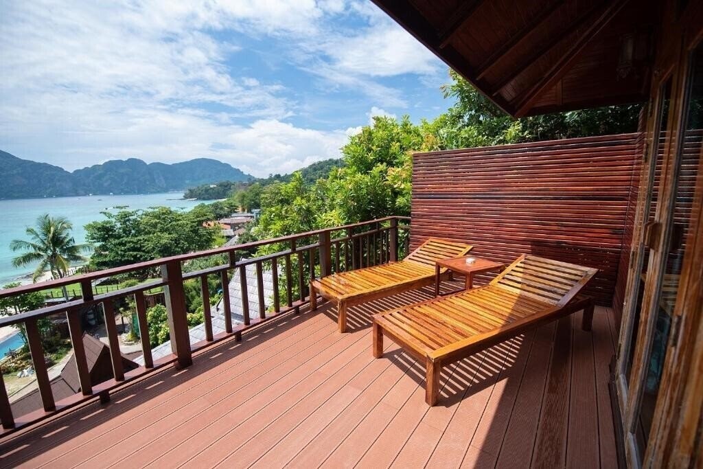 Картинка Phi Phi The Beach Resort 3*
