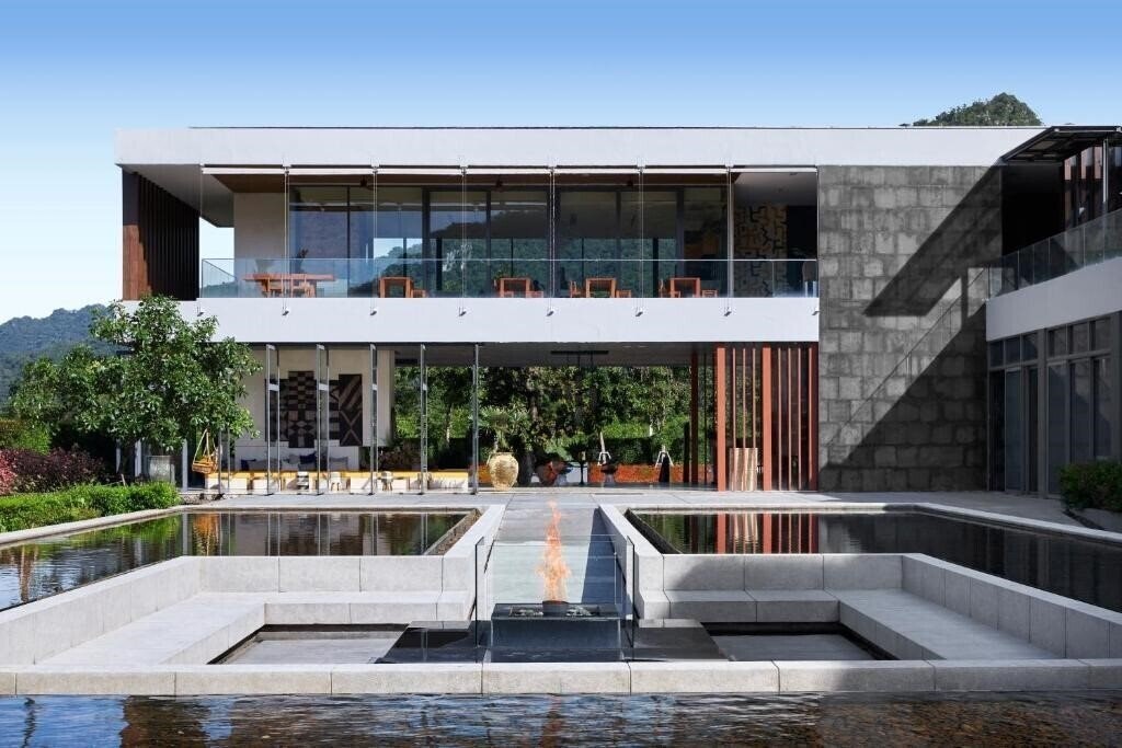 Отель Escape Khao Yai 3*