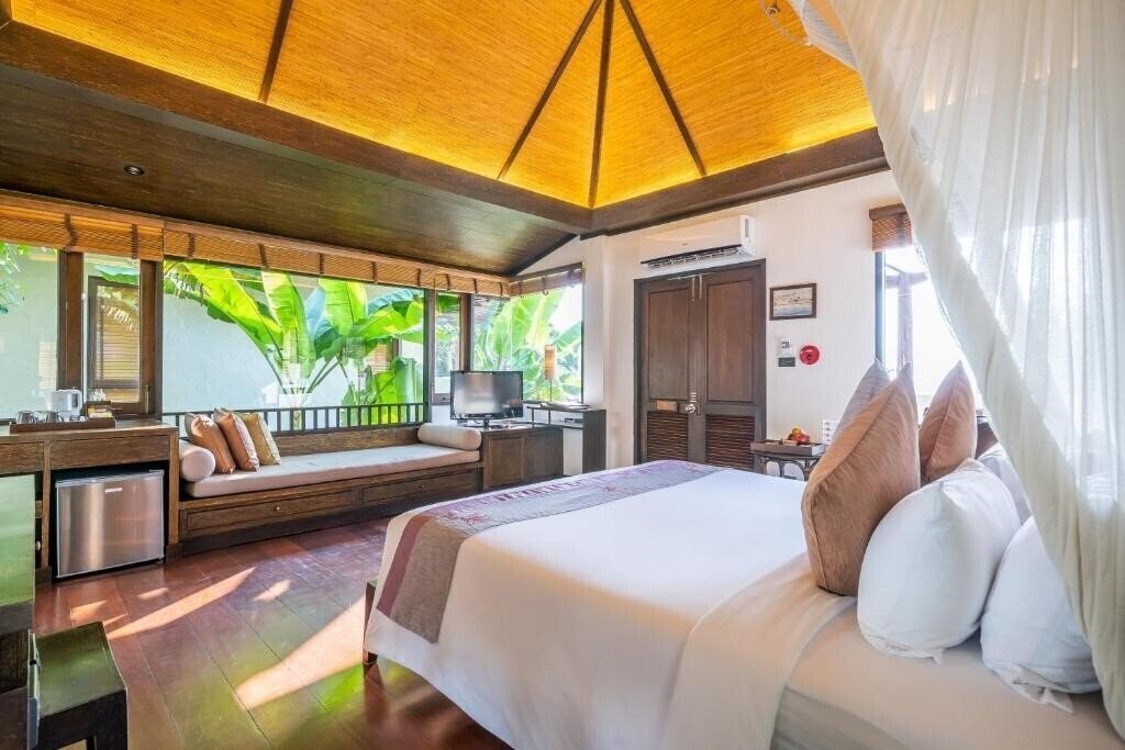 Фото Le Vimarn Cottages & SPA 4*