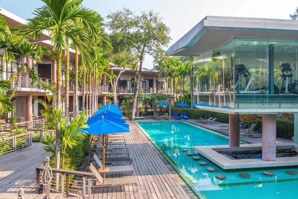 Отель Sai Kaew Beach Resort 3*