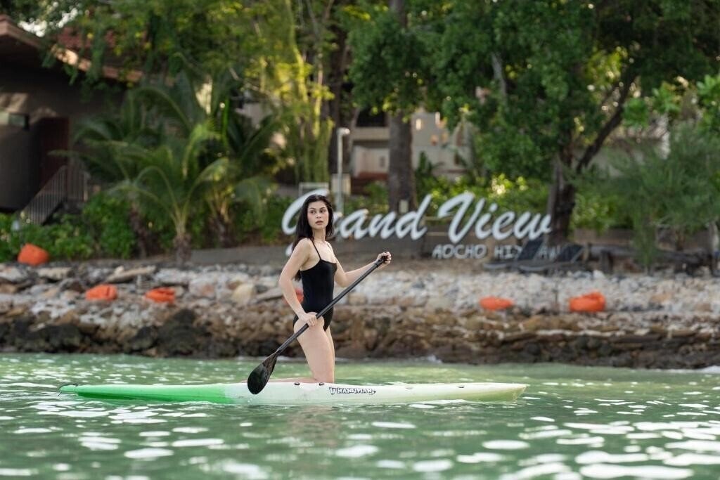 Отель Ao Cho Grandview Hideaway Resort 3*
