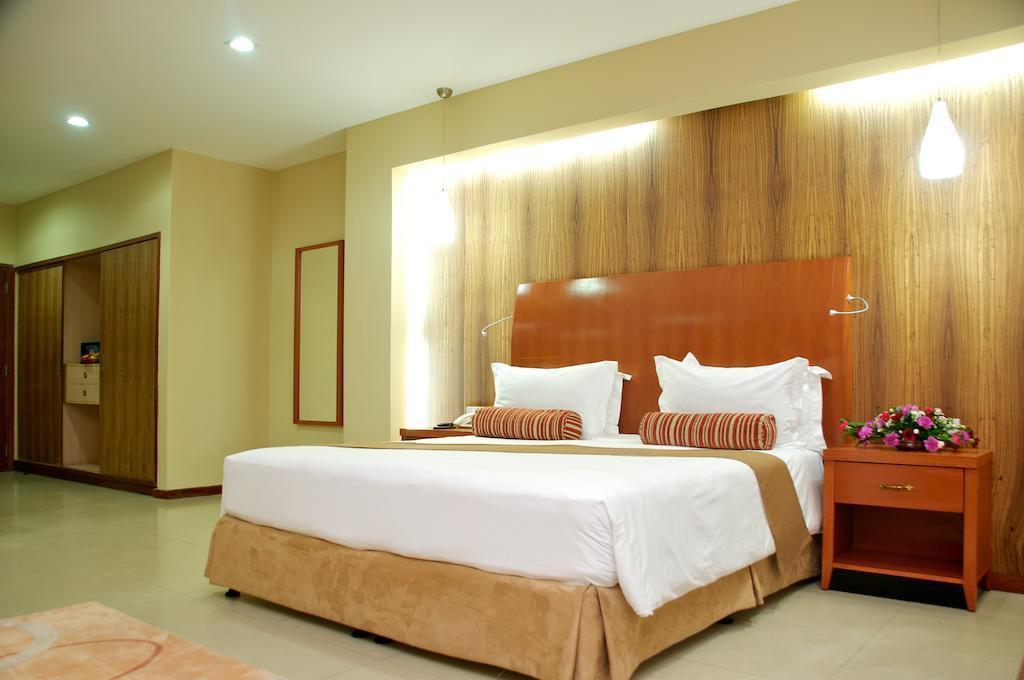 Фотография Harbour View Suites Hotel 4*