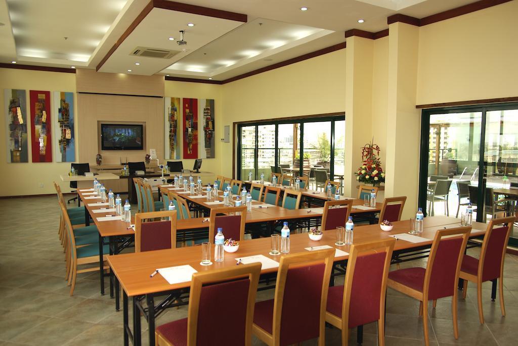 Изображение Harbour View Suites Hotel 4*