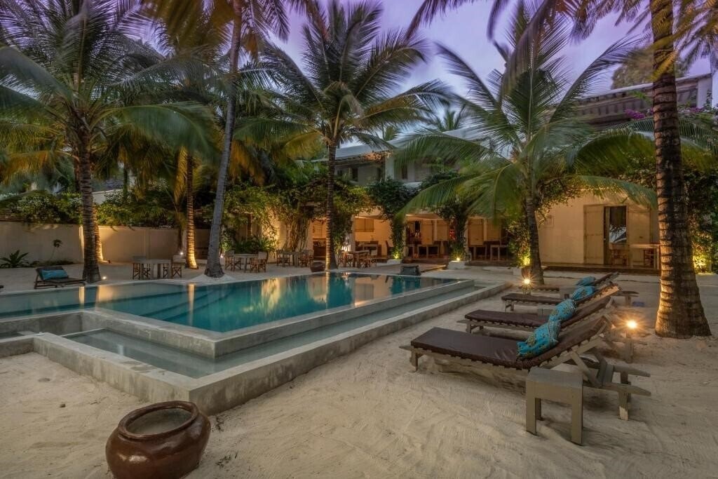 Фотография Uzuri Villa 4*