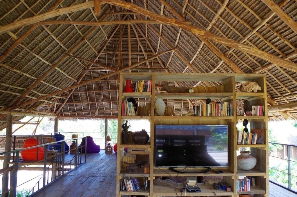 Картинка Mwezi Zanzibar 3*