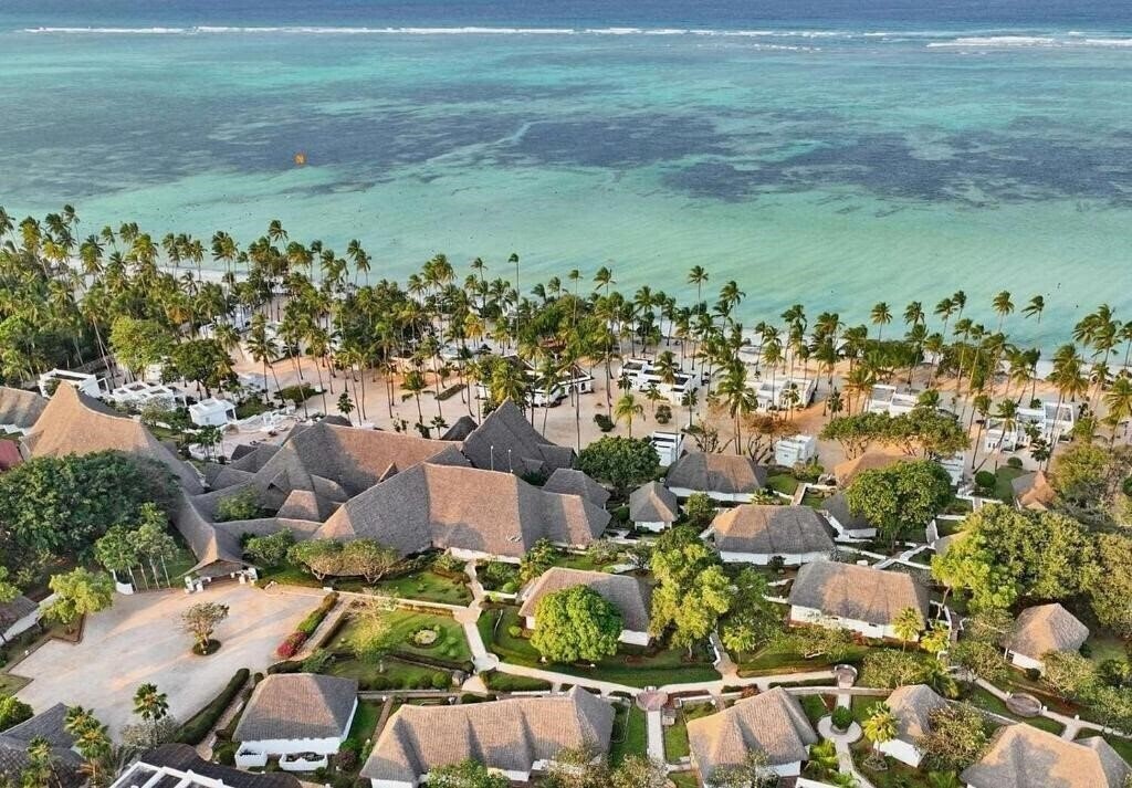 Отель Mapenzi Bech Club 4*