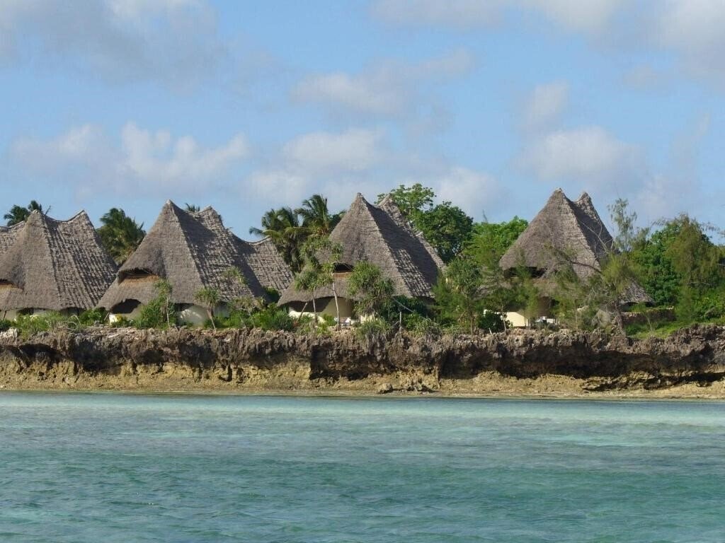 Отель Unguja Lodge 4*