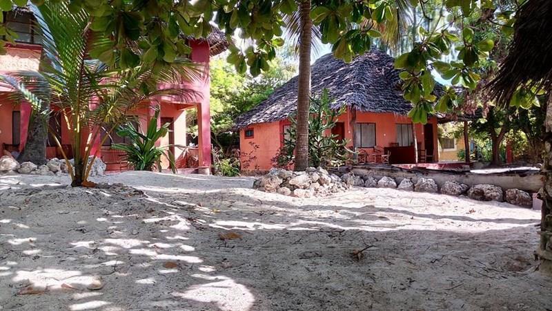 Отель Twisted Palms 3*