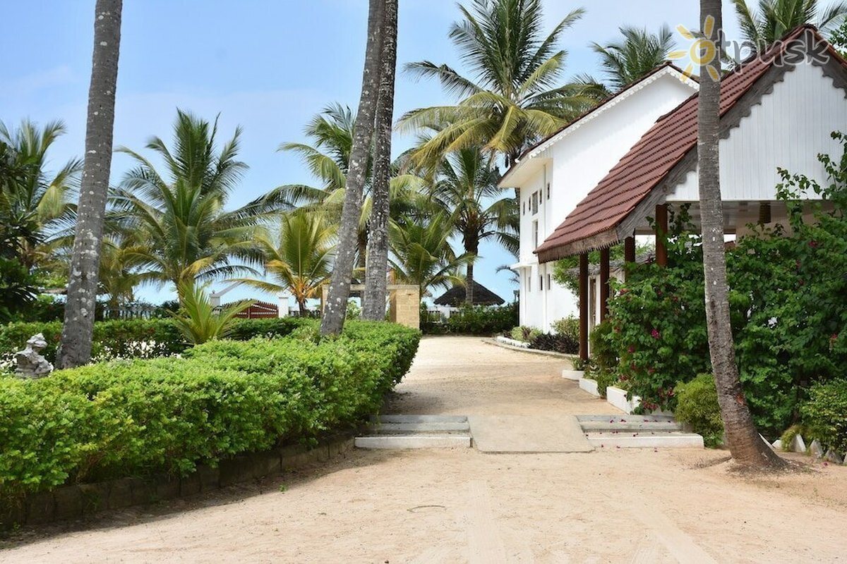 Изображение Pwani Beach Hotel 3*