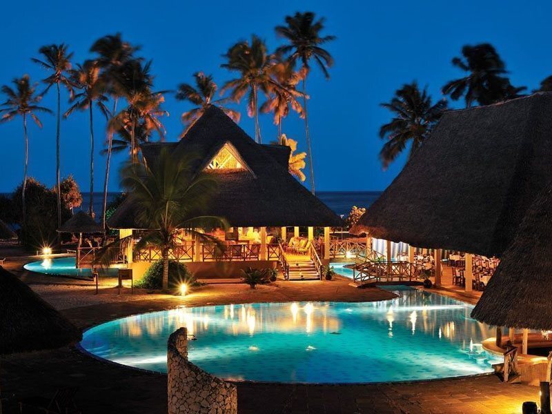 Отель Pwani Beach Hotel 3*