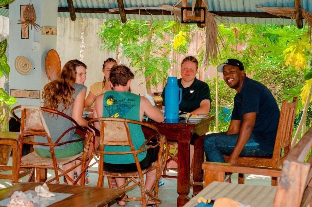 Картинка Mwana House 2*