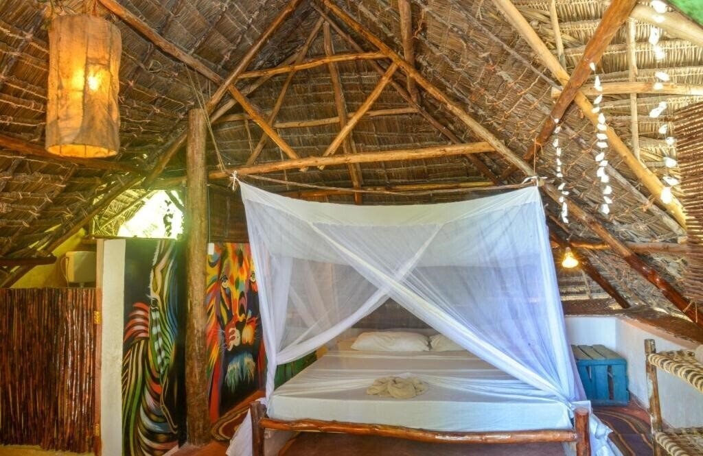 Фото Evergreen Bungalows 3*