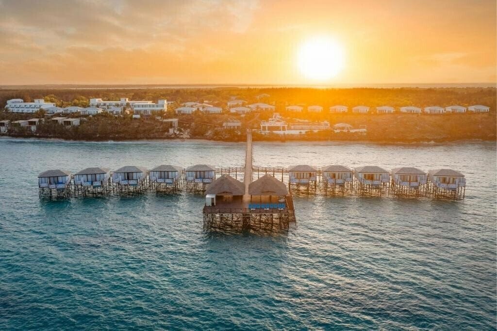 Фото Le Mersenne Beach Resort Zanzibar  Luxury 5*