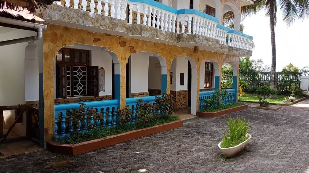 Изображение Pwani Silver sand Beach Hotel 4*