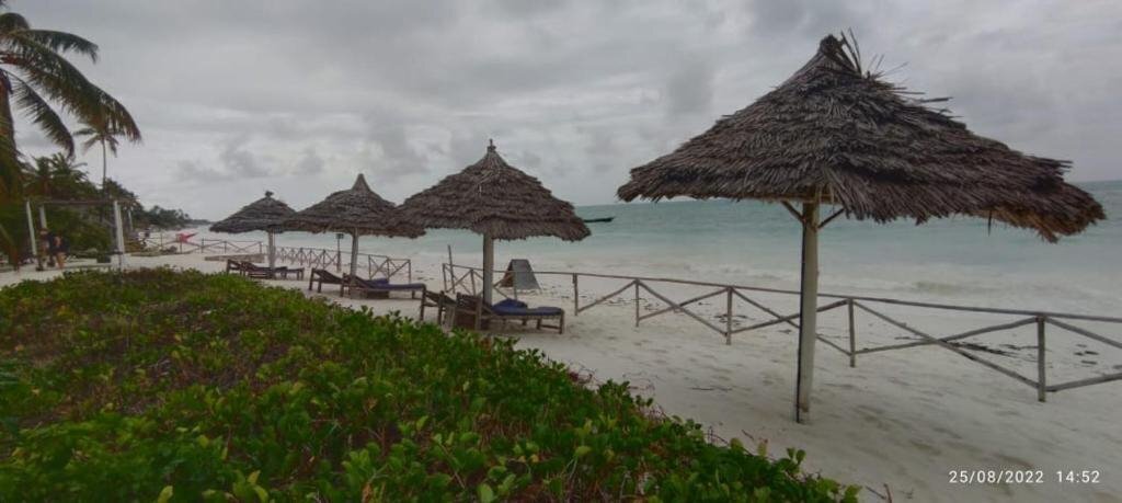 Картинка Oasis Beach Inn 3*