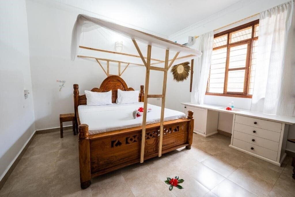 Фото Avocado House 3*