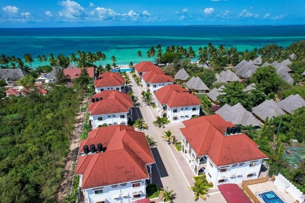 Фотография Sunny Palms Beach Bungalows 4*