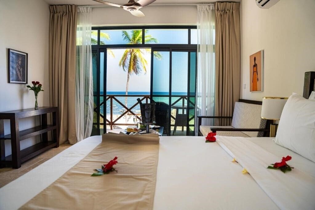 Отель Alladin Beach Hotel & SPA 5*