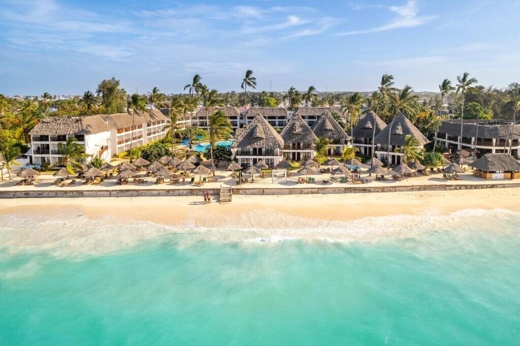 Отель Nungwi Beach Resort by Turaco (ex. Doubletree By Hilton Nungwi) 4*