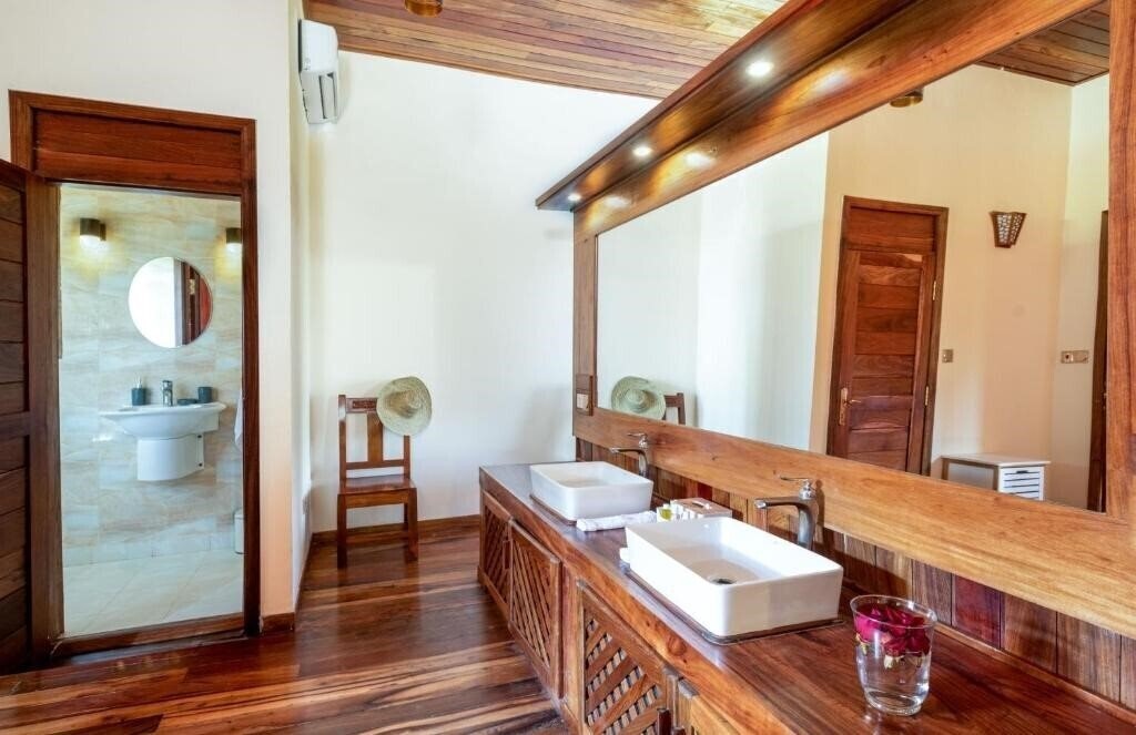 Фотография Cast Away Residence 3*