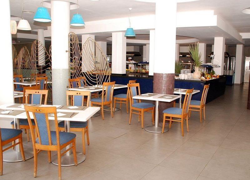 Отель Magic Palm Beach Club 4*