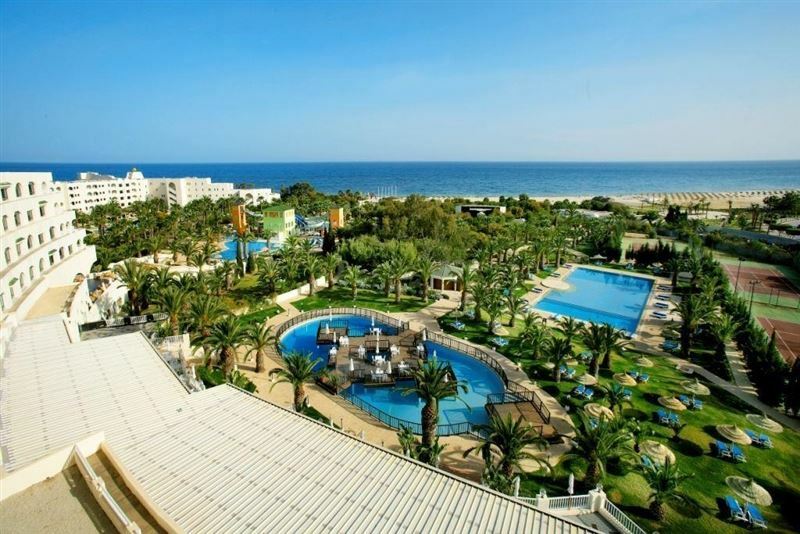 Отель HOLIDAY VILLAGE MANAR 5*