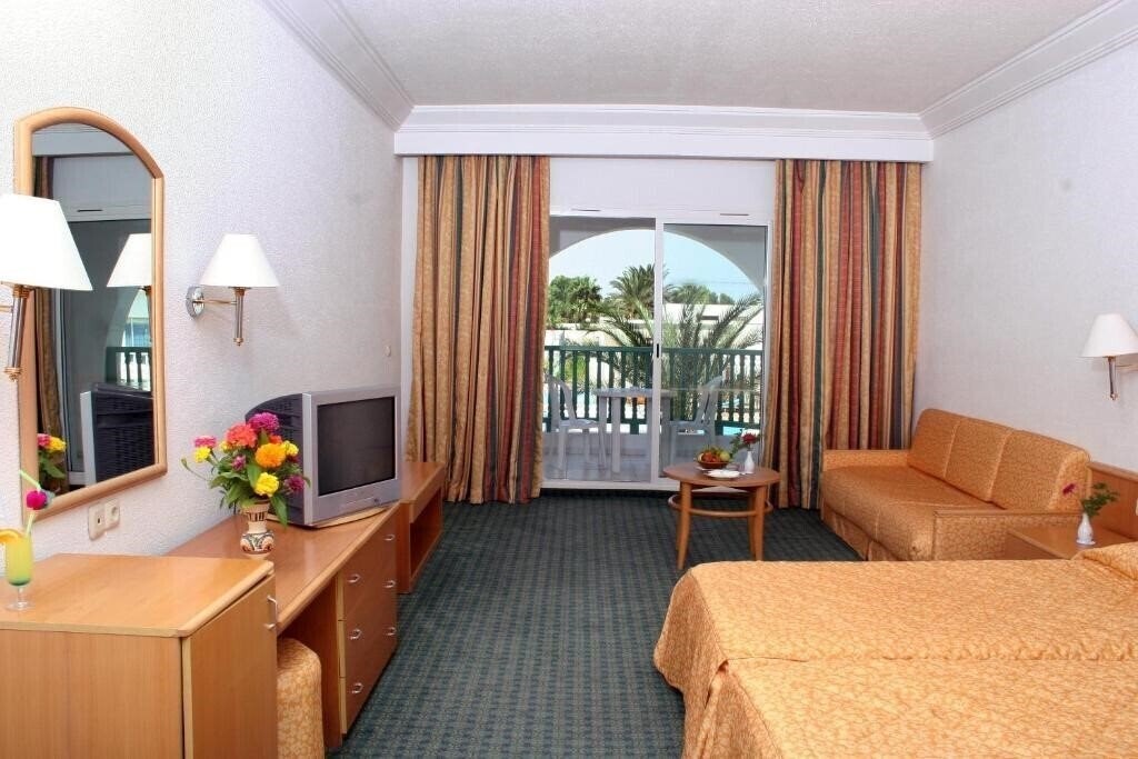 Отель El Mouradi Skanes 4*