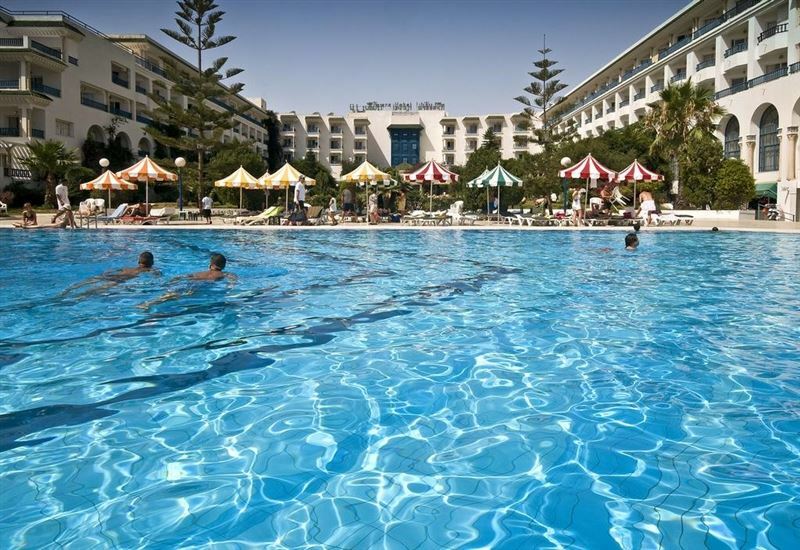 Отель Riviera Hotel 4*