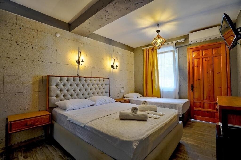 Фото La Mira Suites Otel Alacatı (ex. La Mira Suites Hotel Cesme, La Mira Suites) 3*