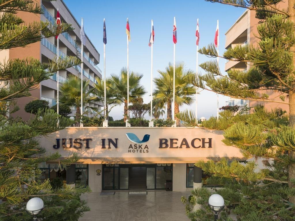 Отель Aska Just In Beach Hotel 5*