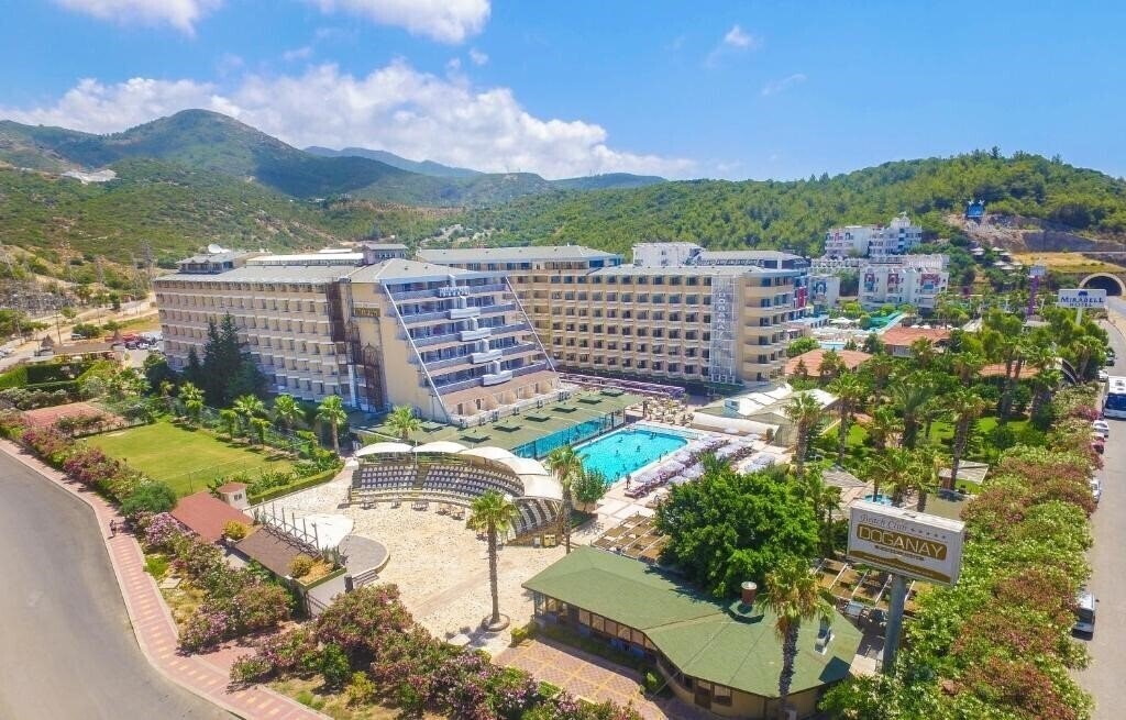 Отель Beach Club Doganay 5*