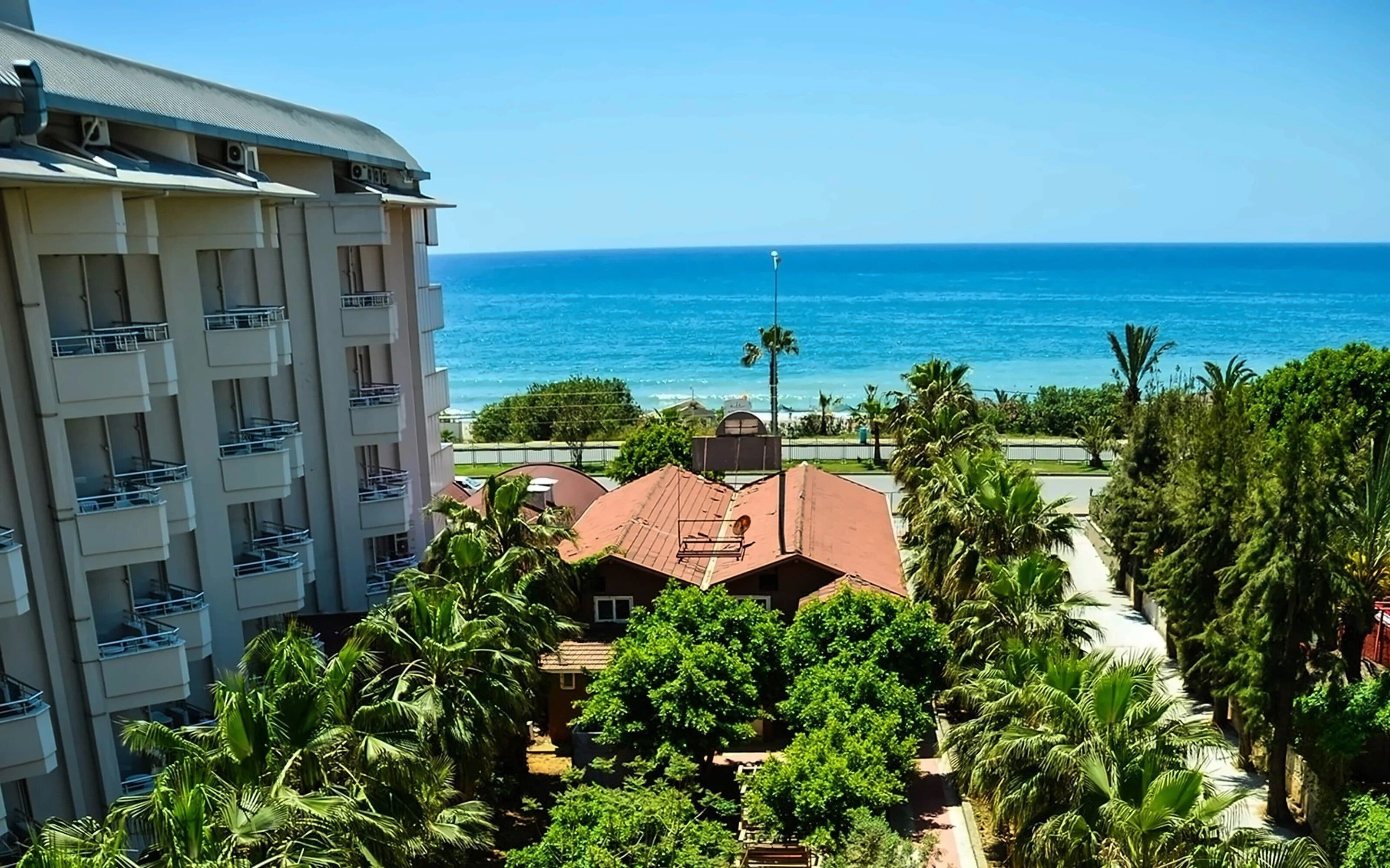 Отель Sunside Beach Hotel 3*
