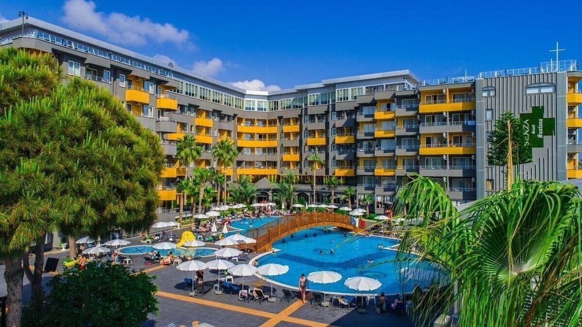 Отель Senza Grand Santana Hotel 4*