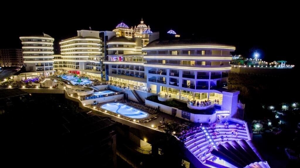 Фото Laguna Beach Alya Resort & SPA 5*