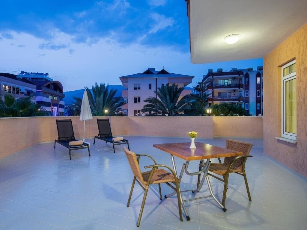 Фото May Flower Apart Hotel (ex. May Flower Hotel, H.Flower Hotel) 3*