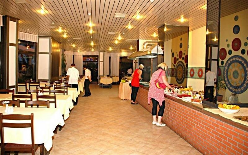 Отель Boulevard Hotel 4*