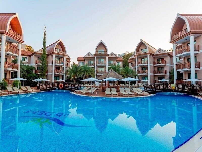 Отель Club Dem Resort & Spa Hotel 4*