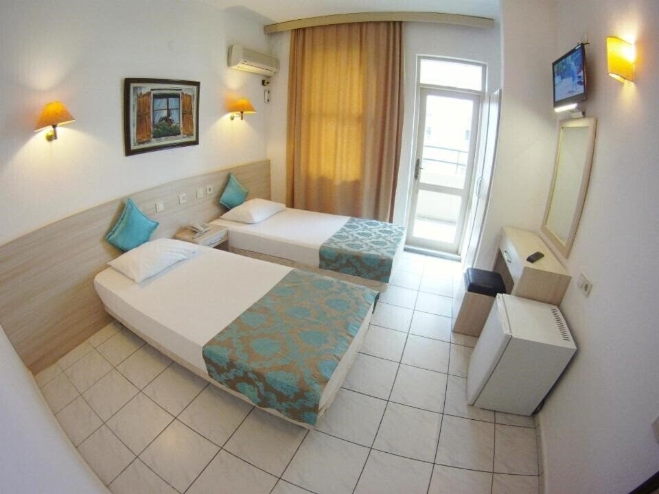 Фото Kleopatra Carina Hotel 2*