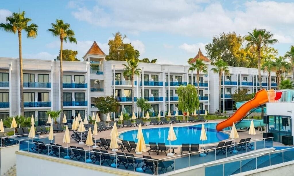 Фото Eflina Resort Hotel & SPA (ex. Alanya Ladies Garden Hotel, Lion Hotel, Club Rasputin, Club Eva Hotel, Club Fiesta, Iso Asi Turkler) 3*