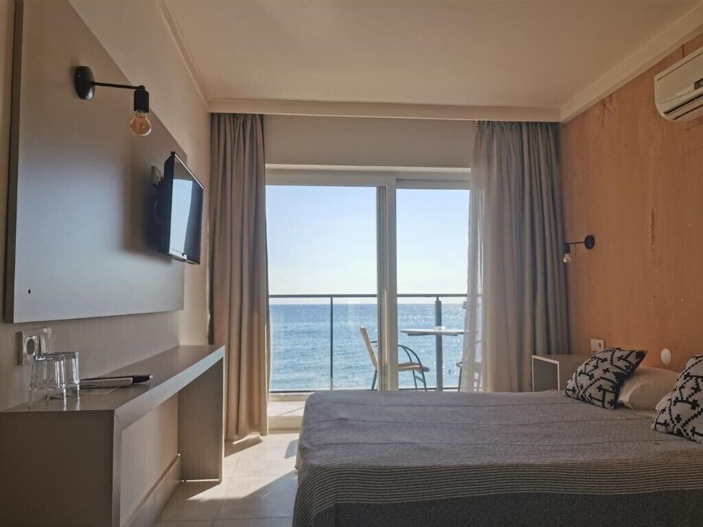 Фото Sun Hotel by En Vie Beach 3*