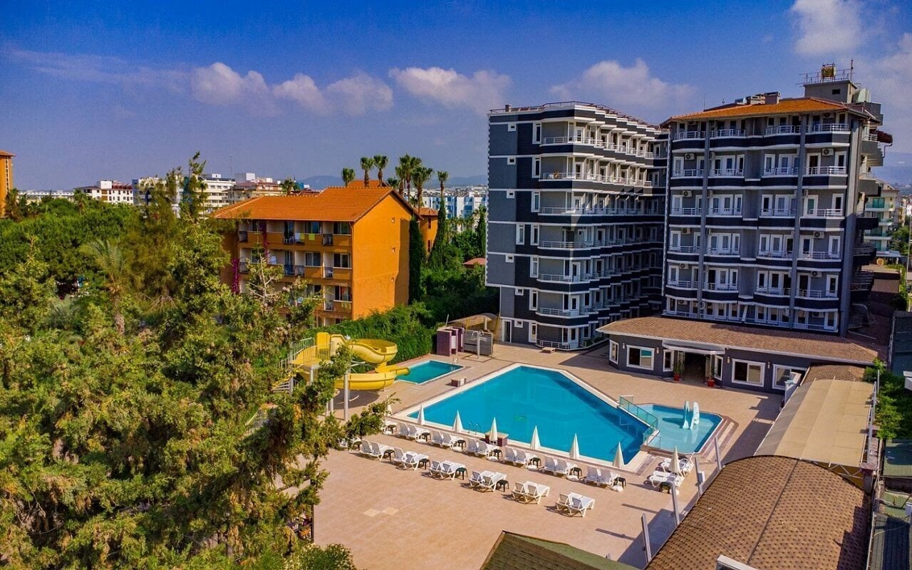 Отель Mediterranean Breeze Hotel 4*