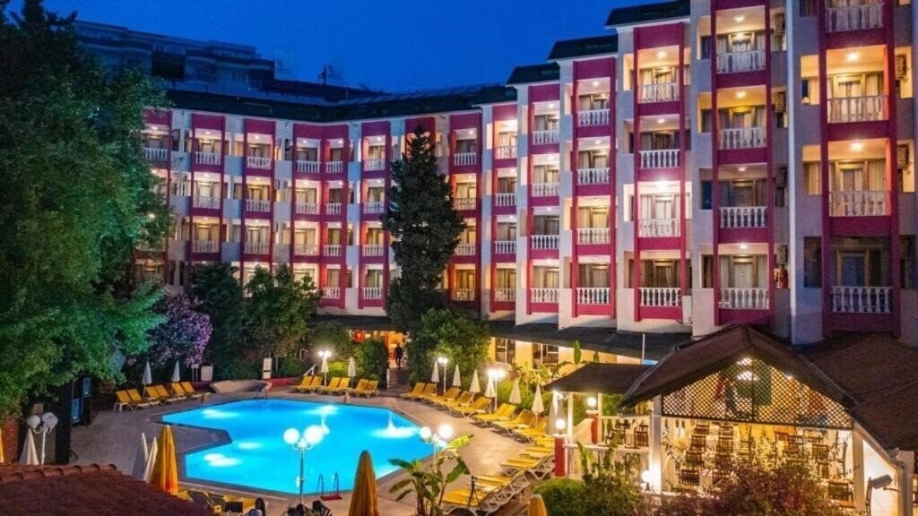Отель Bieno Club SVS Hotel 4*