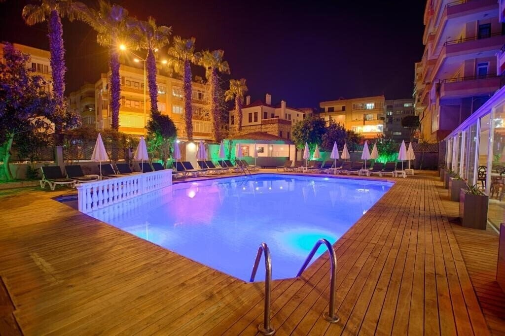 Фото HMA Hotel & Suites 3*